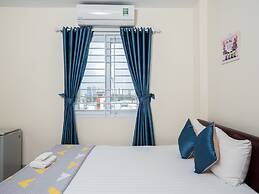 Johnny Hotel