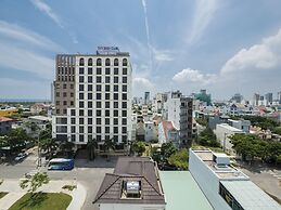 Johnny Hotel