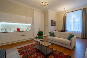 Tiflis Opera Aparthotel