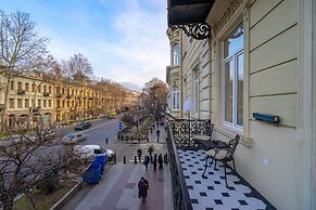 Tiflis Opera Aparthotel