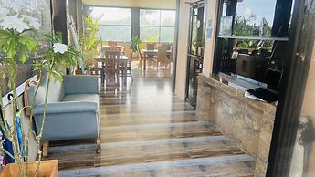 Cabilao Sunset Dive & Beach Resort