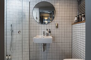 Hiding Space - Trim Street Apartments