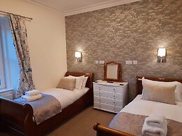 Rowan Tree Country Hotel