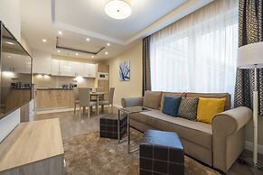 Silver Crown Hotel & Residence