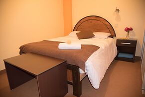 Samary Hostel