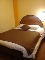 Samary Hostel