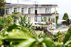 Atres Sari Resort