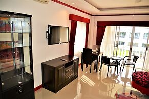 Luxury 1 bed Corner Condo
