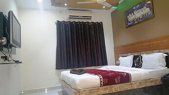Royal Resort