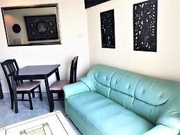 15th Floor Sea View Apartment - Sleeps 2