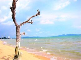 Metro Jomtien Condotel - Sleeps 2