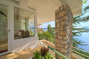 Apartments Six