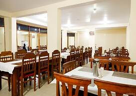 Hotel Neha Palace