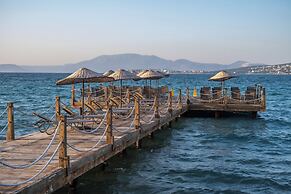 Nars Ilica Hotel Beach
