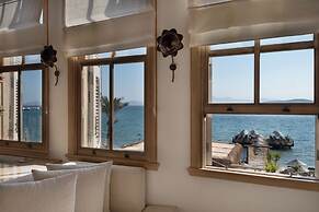 Nars Ilica Hotel Beach