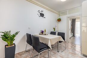 Dany Apartments