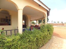 Plain Springs Hotel