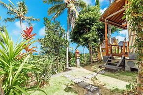Atuh Forest Cottage