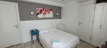 Tenes Otel