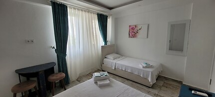 Tenes Otel