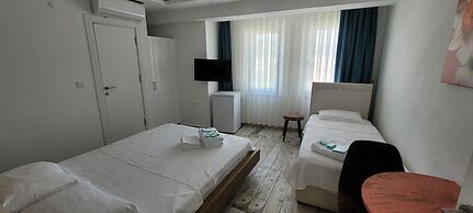 Tenes Otel