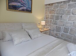 Rooms Valentino