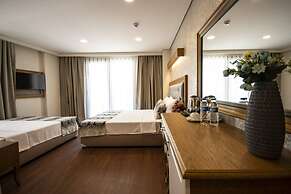 Eliza Hotel