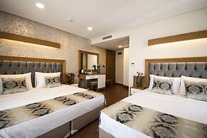 Eliza Hotel
