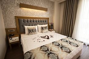 Eliza Hotel