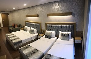 Eliza Hotel