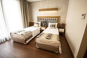 Eliza Hotel