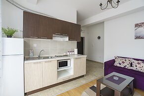 One bedroom M Rozino