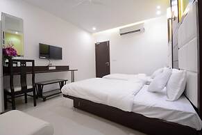Hotel One up