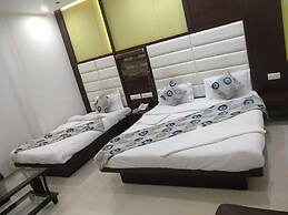 Hotel One up