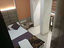Hotel One up