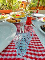 Dort Mevsim Evi