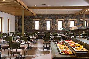 Petousis Hotel & Suites