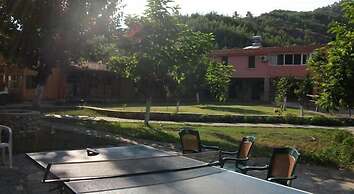 Oranj Ranch Hotel