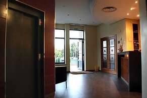 Tremazal Hotel