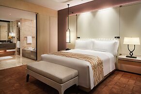 Conrad Tianjin