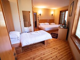 Natyral Razma Resort