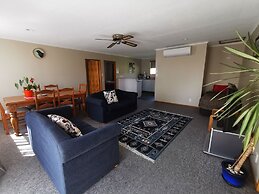 Broadview Motel