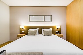 188 Luxury Suites by Plush