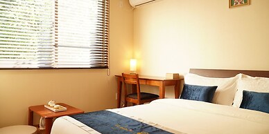Wayn-Zen Onna Hotel