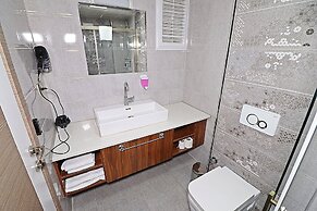Marina Hotel