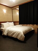 Motel Good Guy
