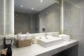 24K Athena Suites