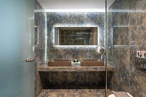 24K Athena Suites