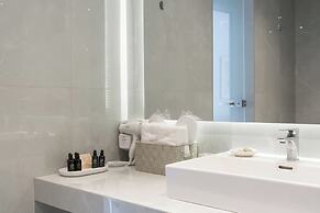 24K Athena Suites