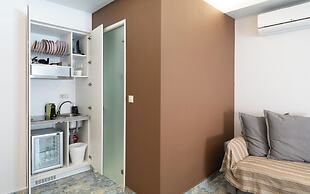 24K Athena Suites